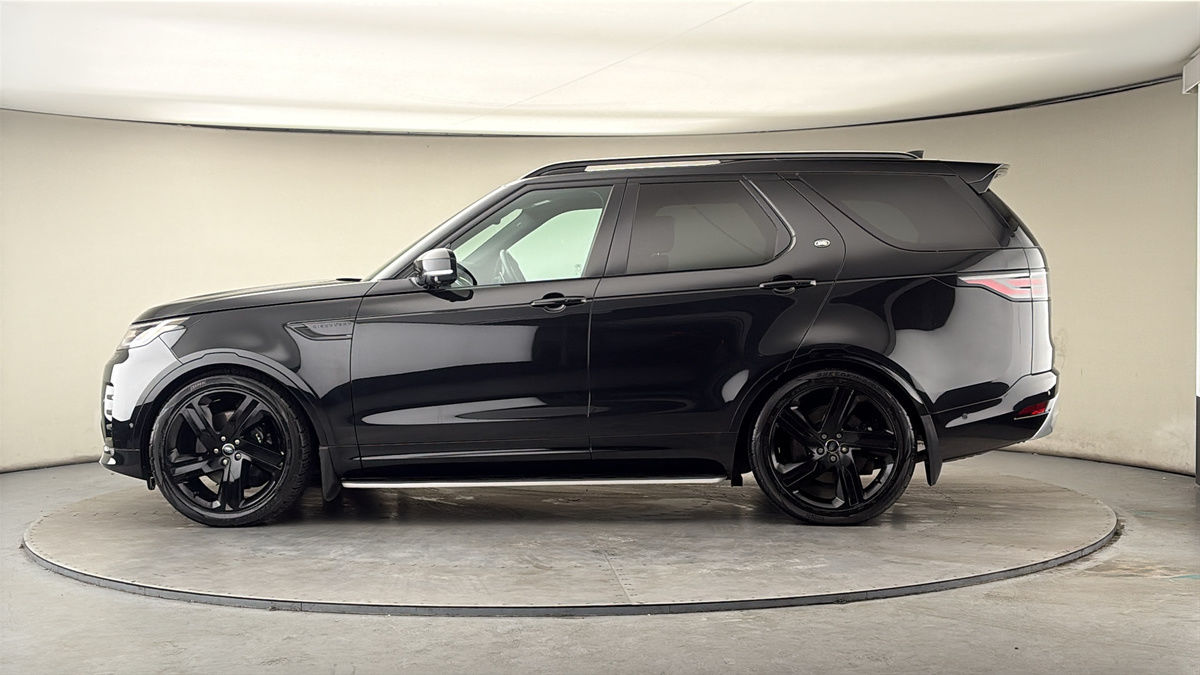 More views of Land Rover Discovery