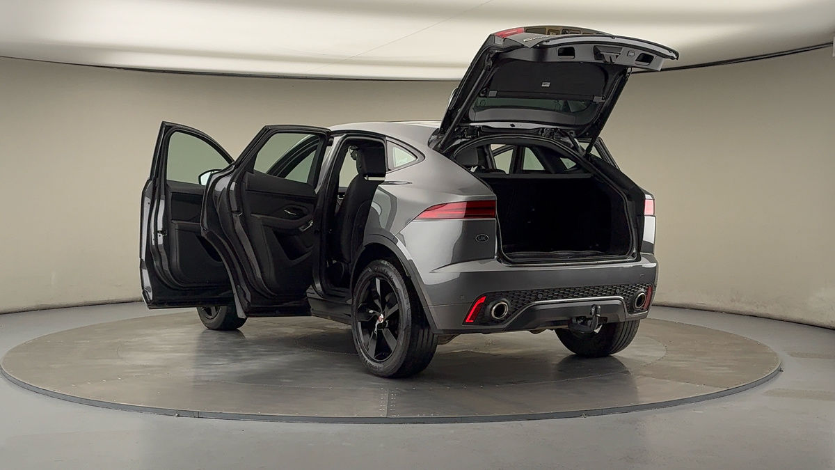 Jaguar E-PACE Image 23