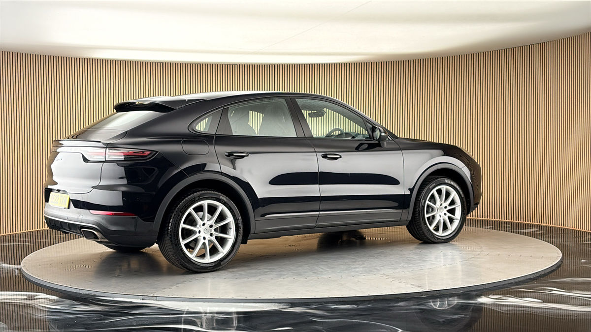 More views of Porsche Cayenne