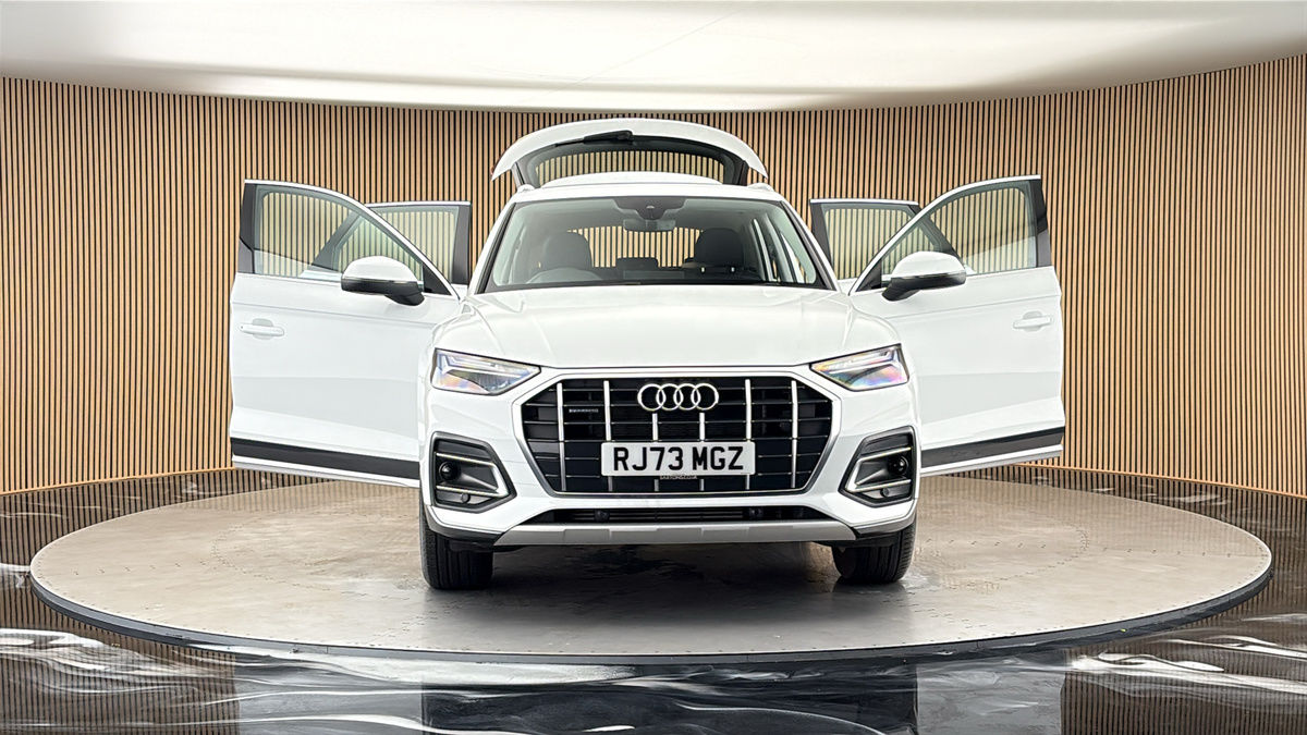 More views of Audi Q5