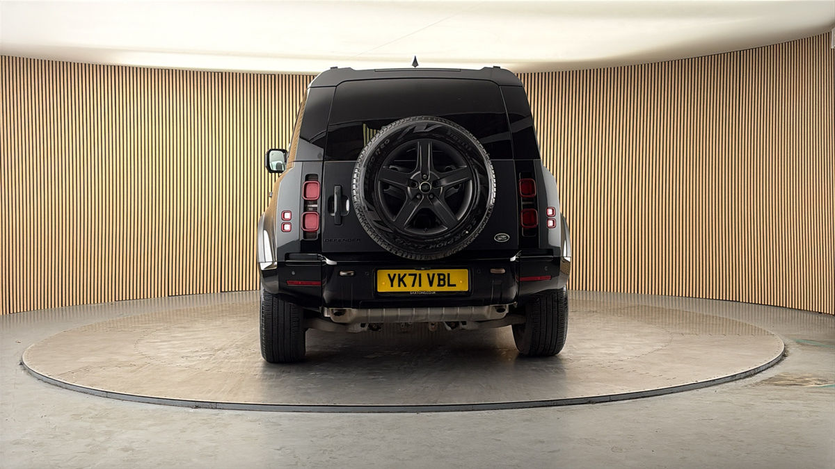 More views of Land Rover Defender 110
