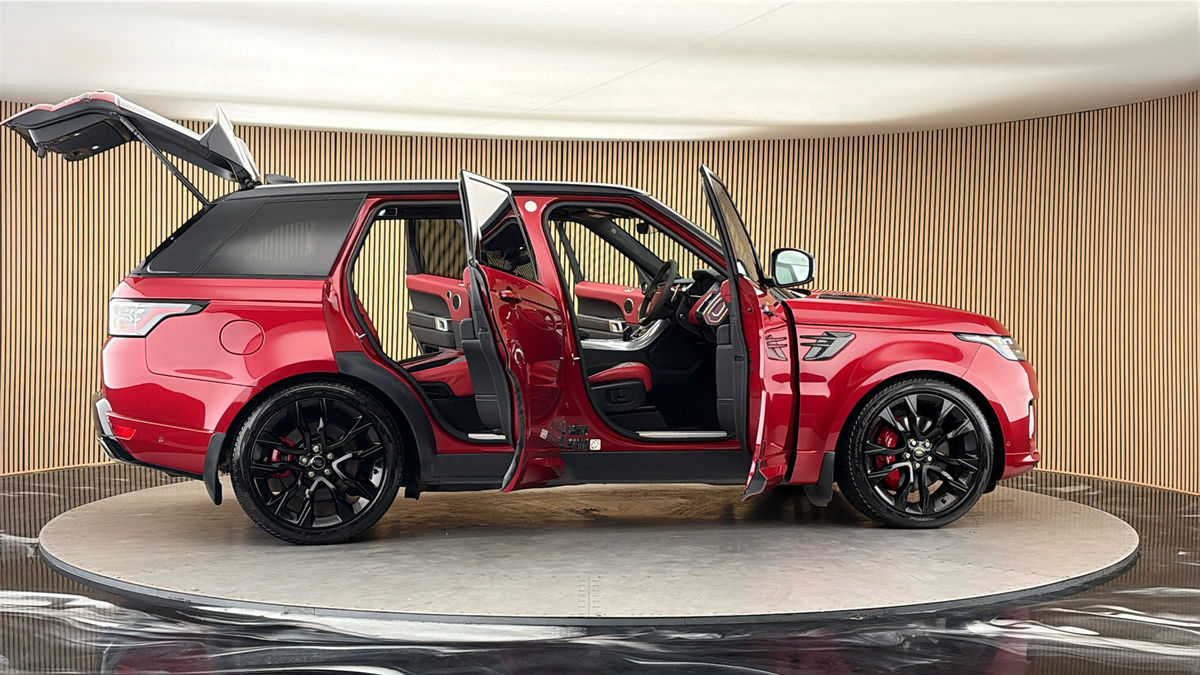 More views of Land Rover Range Rover Sport