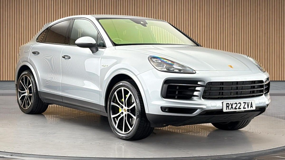 Porsche Cayenne Sticky Header Image