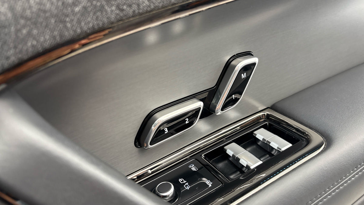 Land Rover Range Rover Sport Image 29