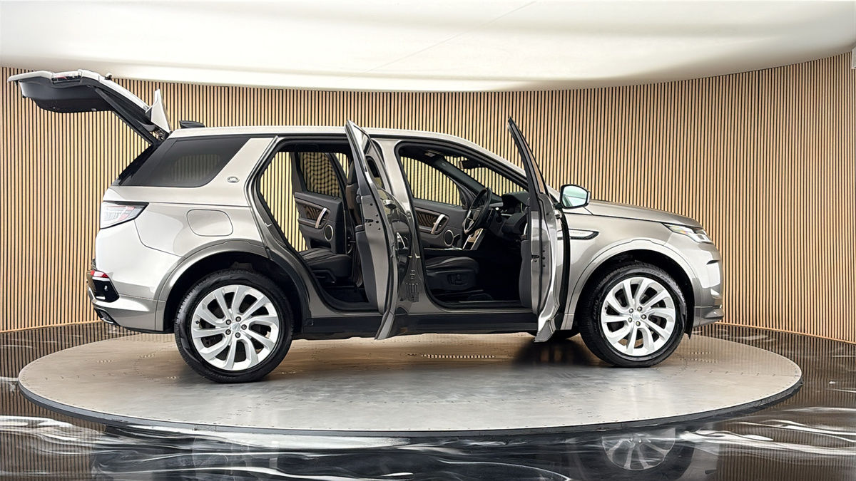 More views of Land Rover Discovery Sport