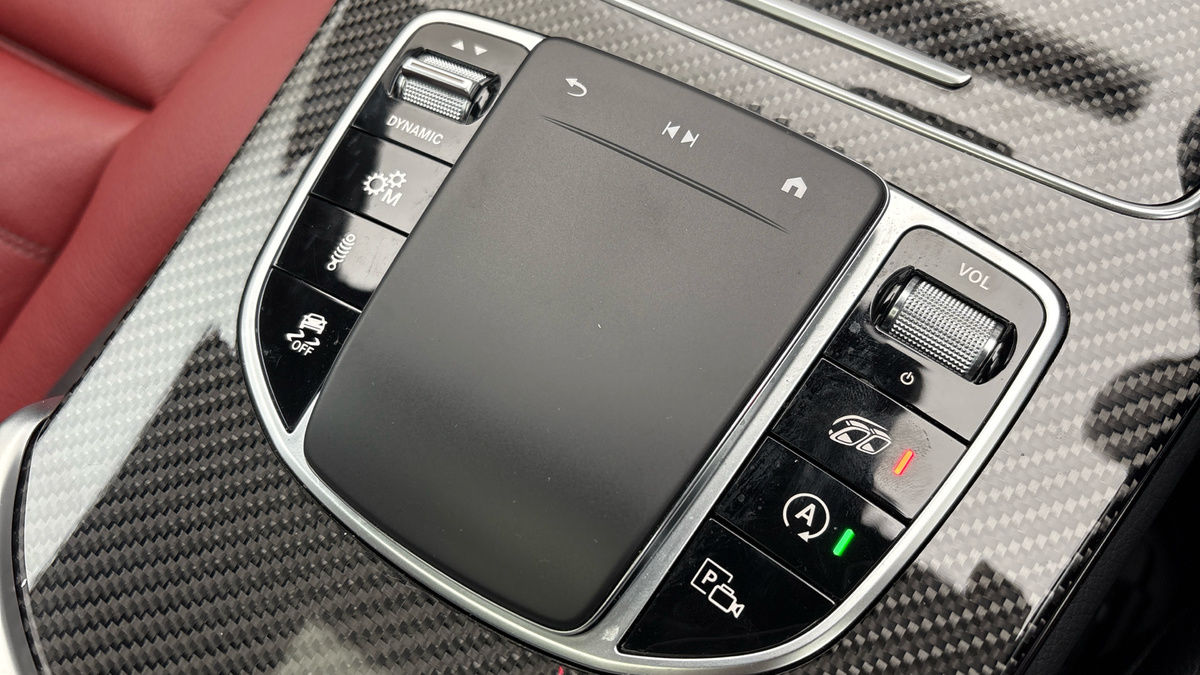 Mercedes-Benz GLC Image 27