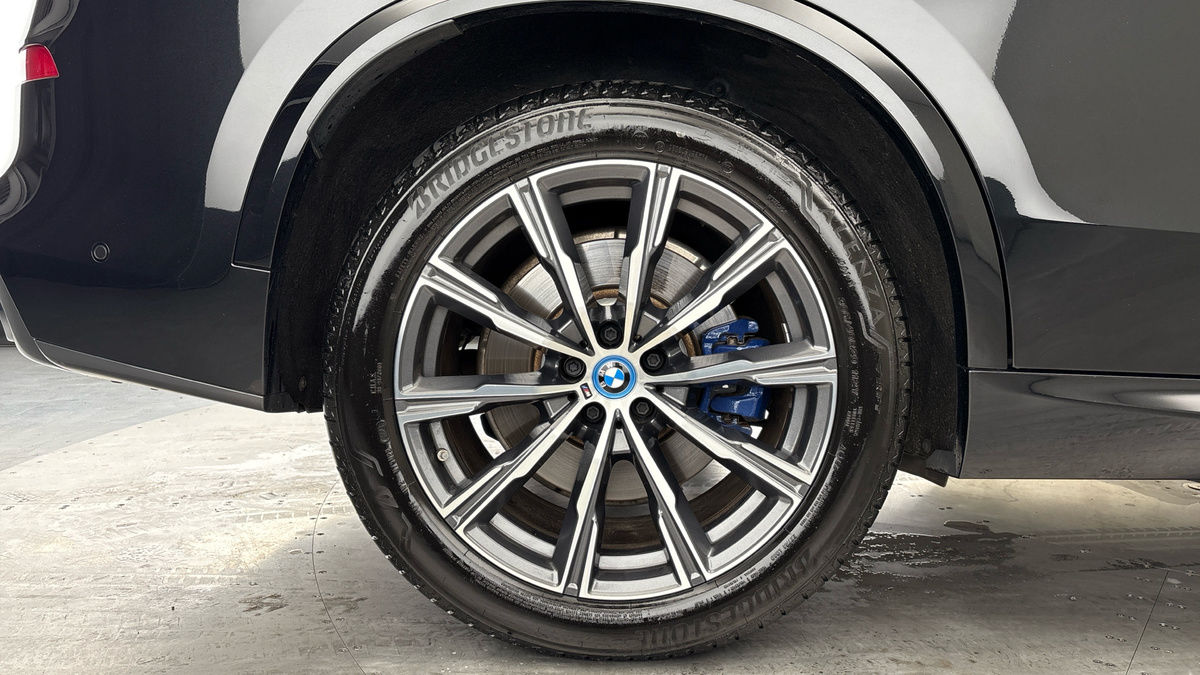 BMW X5 Image 10