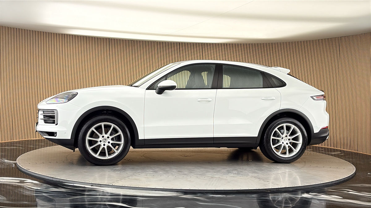 More views of Porsche Cayenne