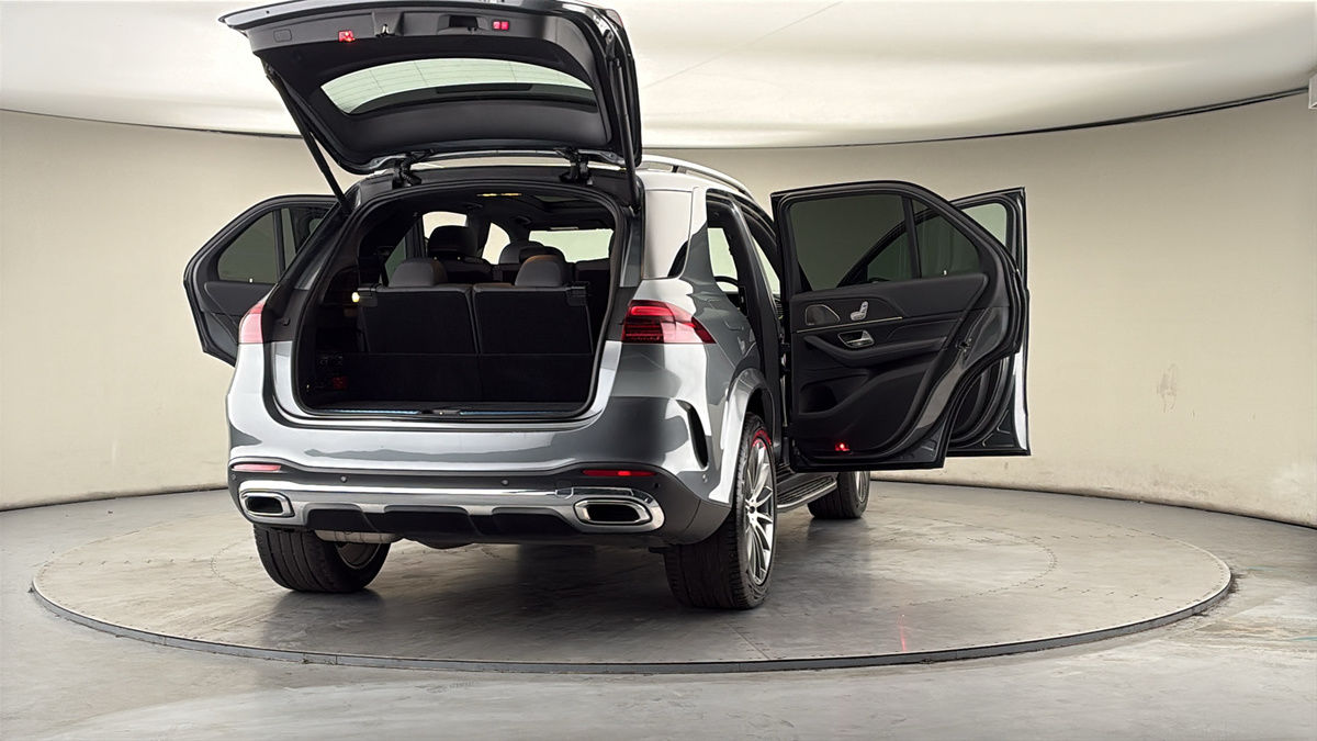 More views of Mercedes-Benz GLE