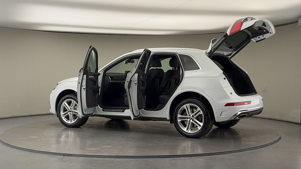 More views of Audi Q5