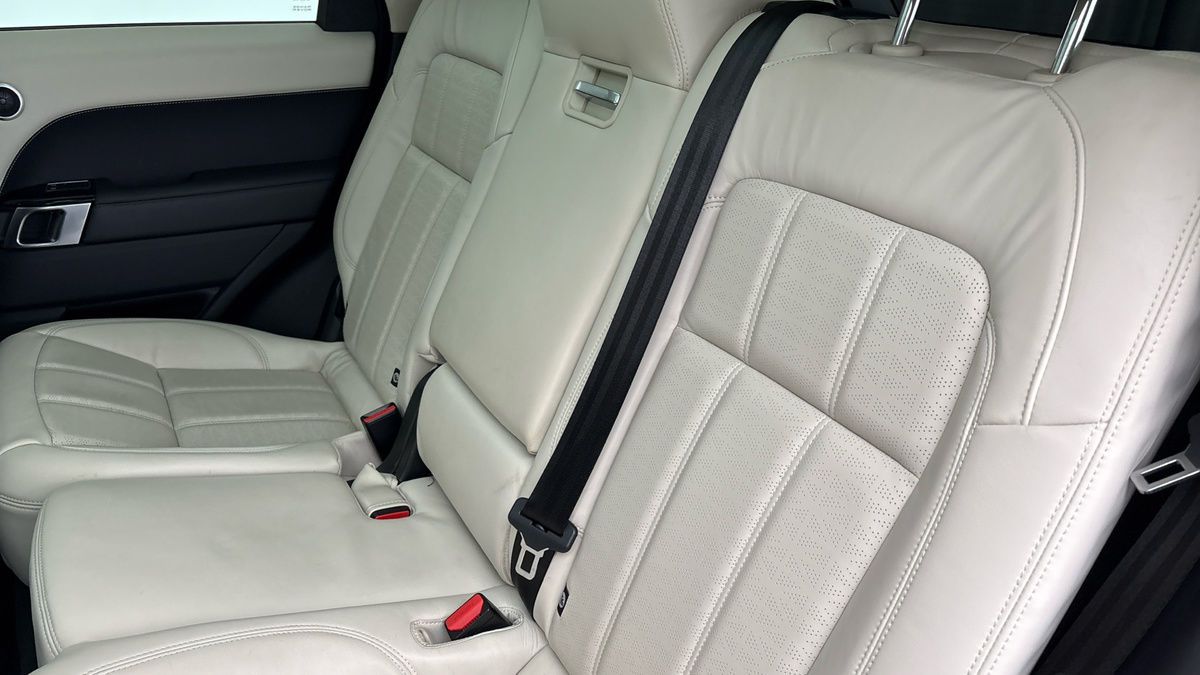 Land Rover Range Rover Sport Image 8