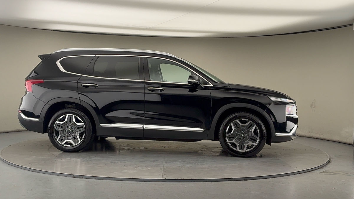 More views of Hyundai Santa Fe