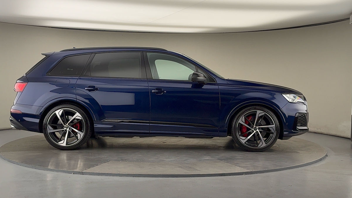 Audi SQ7 Image 16
