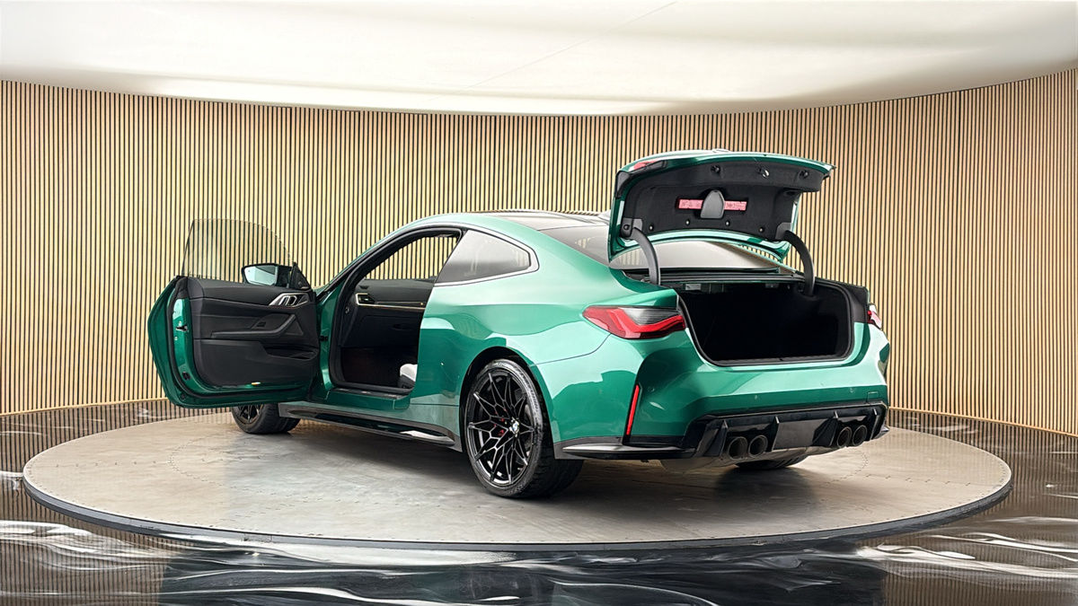 BMW M4 Image 23