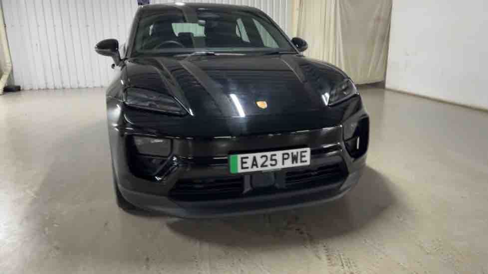 More views of Porsche Macan