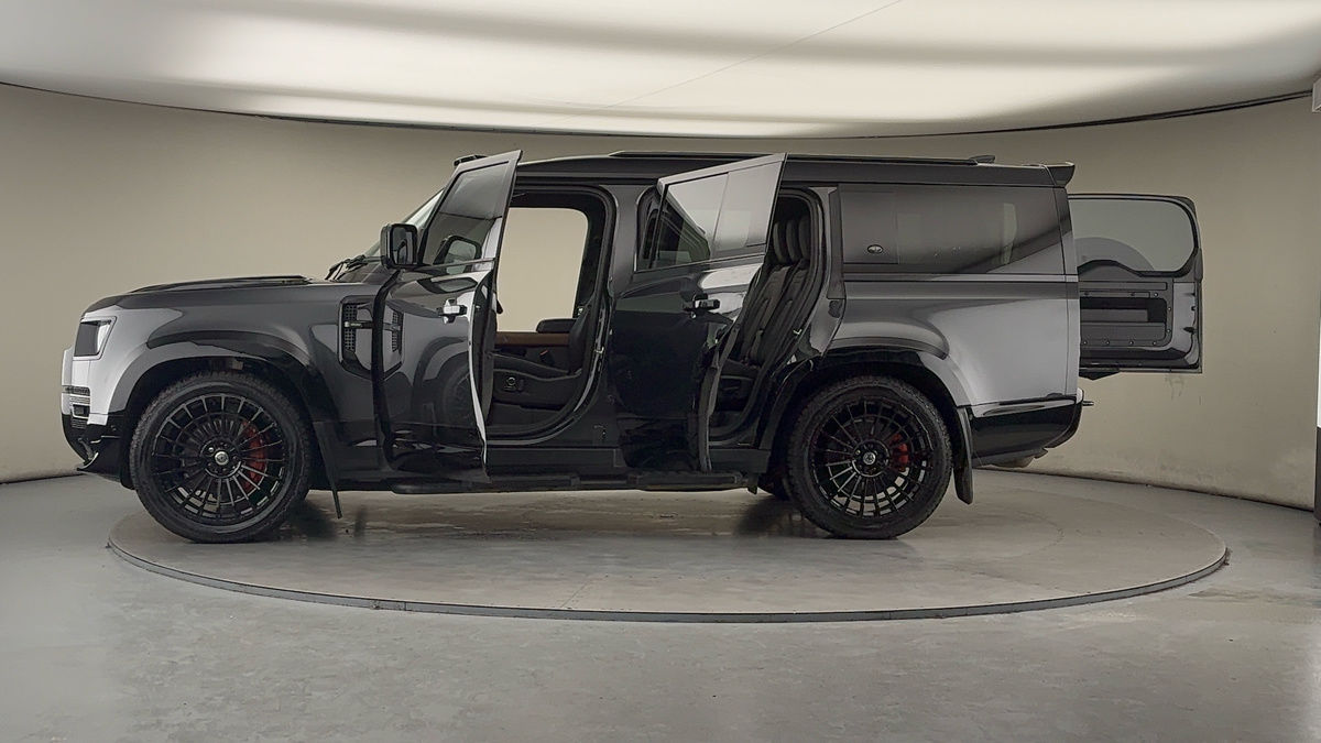 More views of Land Rover Defender 130