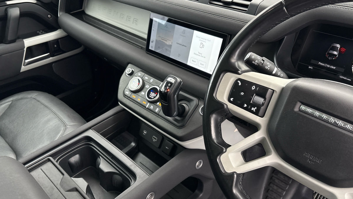 Land Rover Defender 90 Image 18