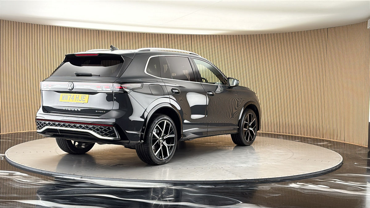 More views of Volkswagen Tiguan