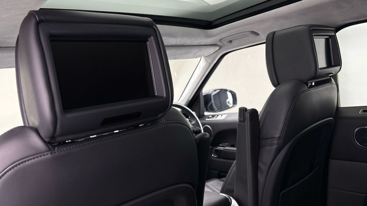 Land Rover Range Rover Sport Image 25