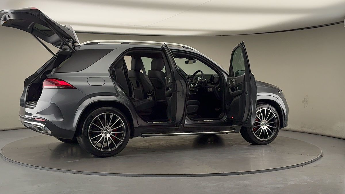 More views of Mercedes-Benz GLE