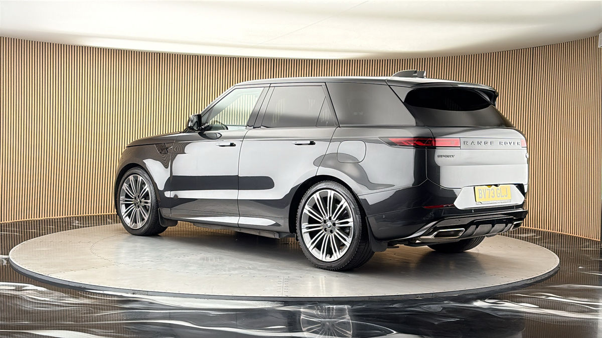 More views of Land Rover Range Rover Sport