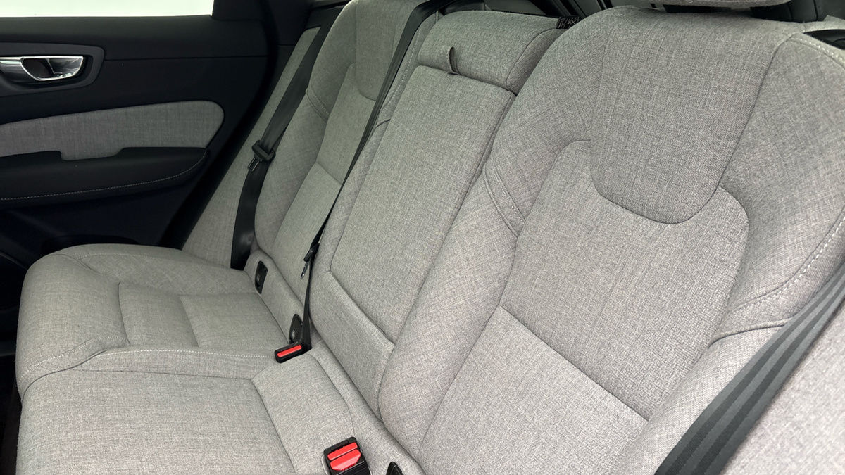 Volvo XC60 Image 8