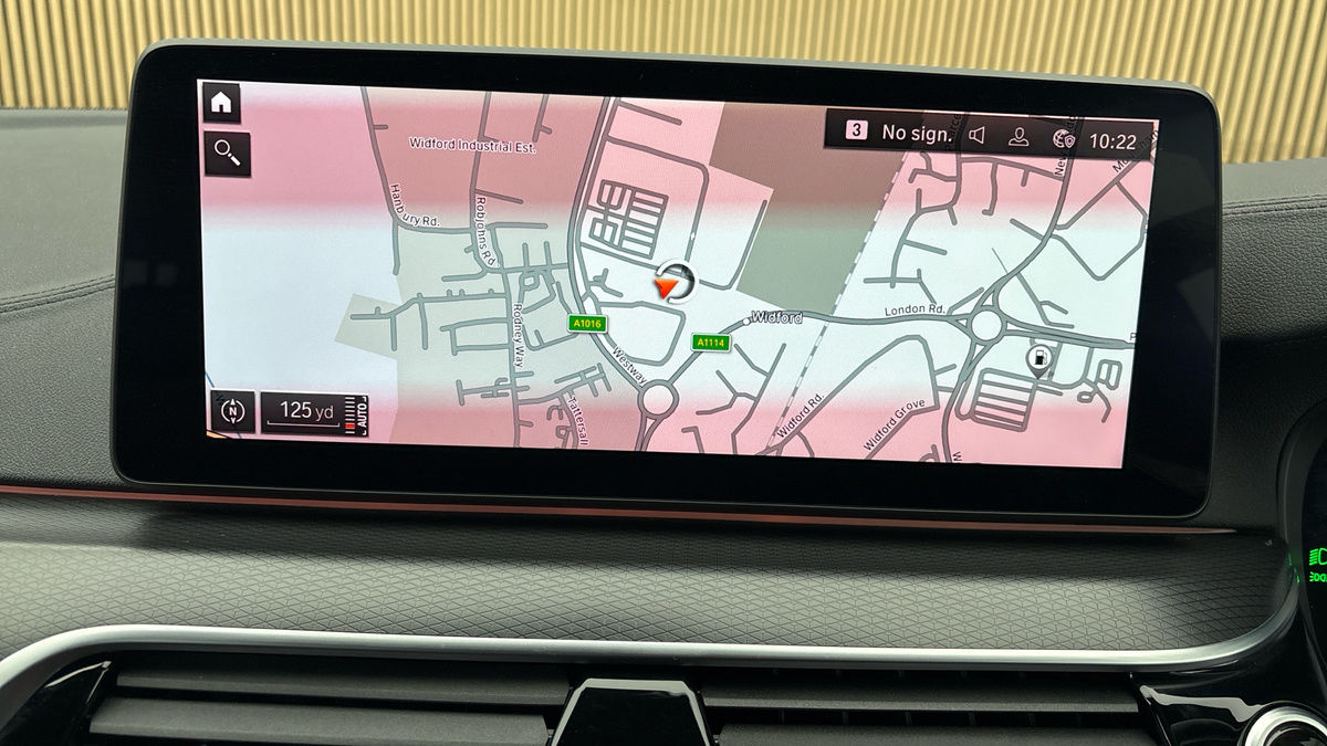 BMW 5 Series Image 17