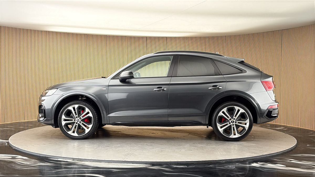 More views of Audi Q5