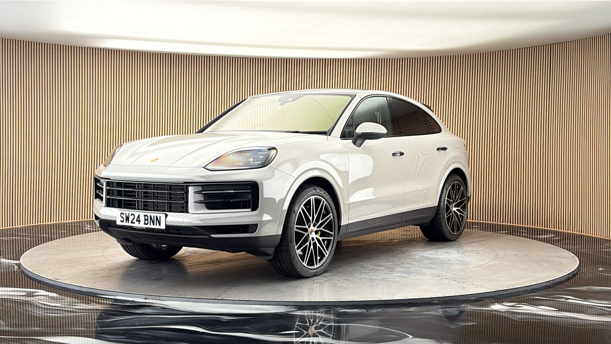 More views of Porsche Cayenne