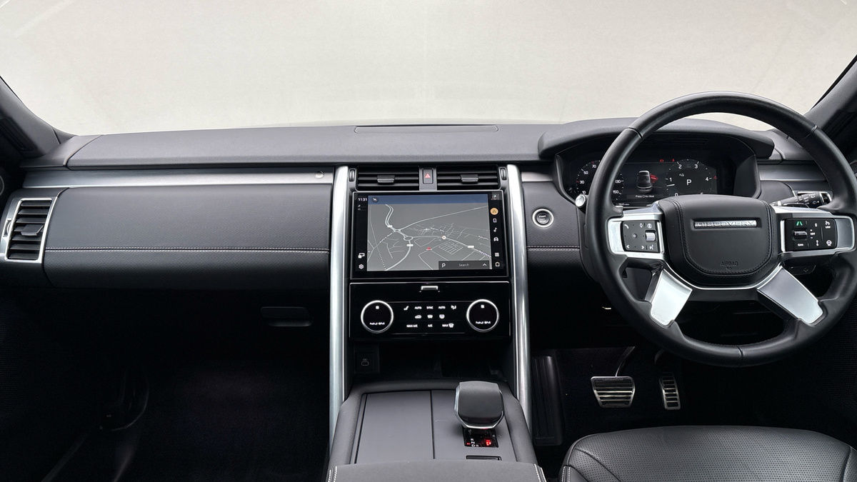 Land Rover Discovery Image 12