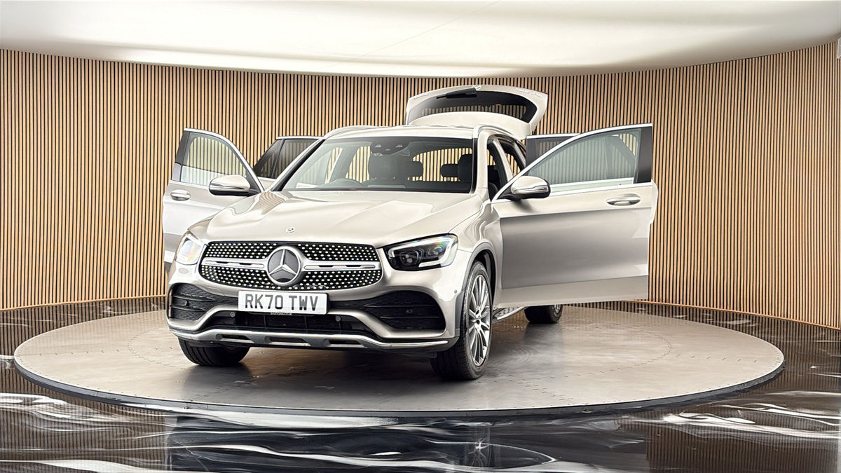 More views of Mercedes-Benz GLC