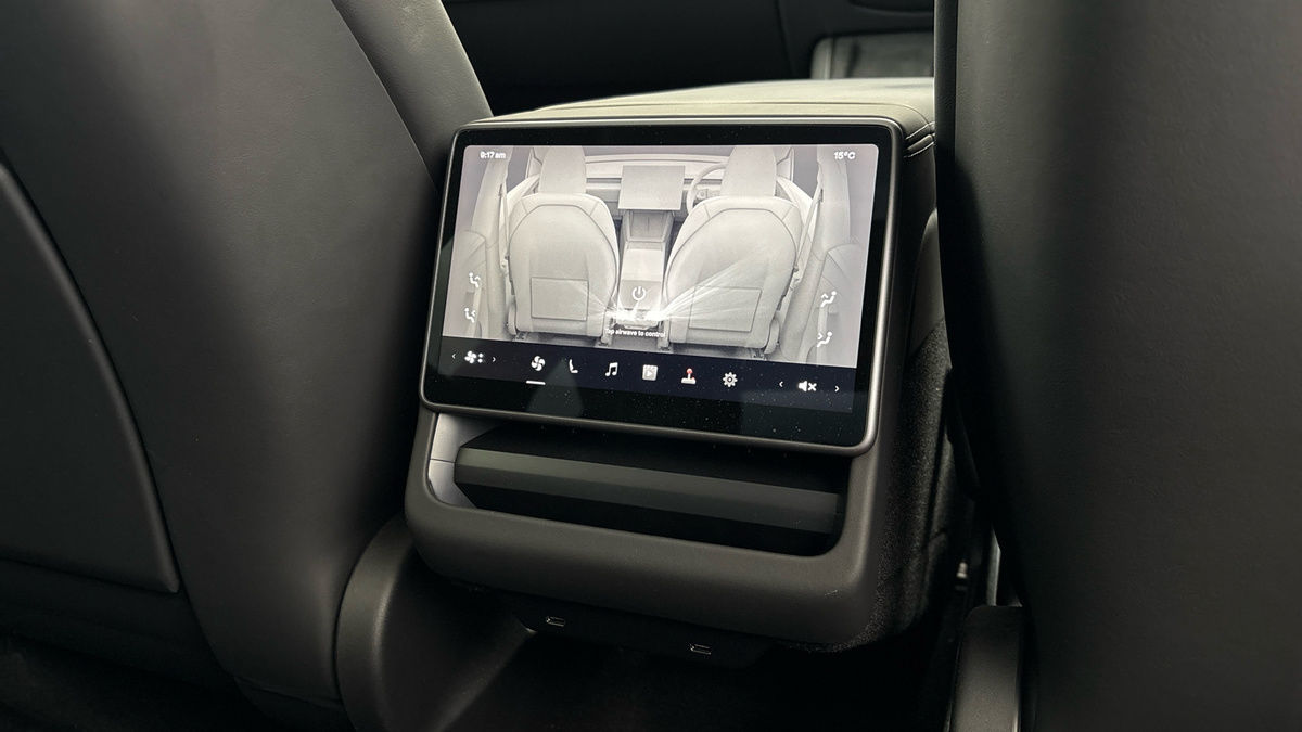 Tesla Model Y Image 26