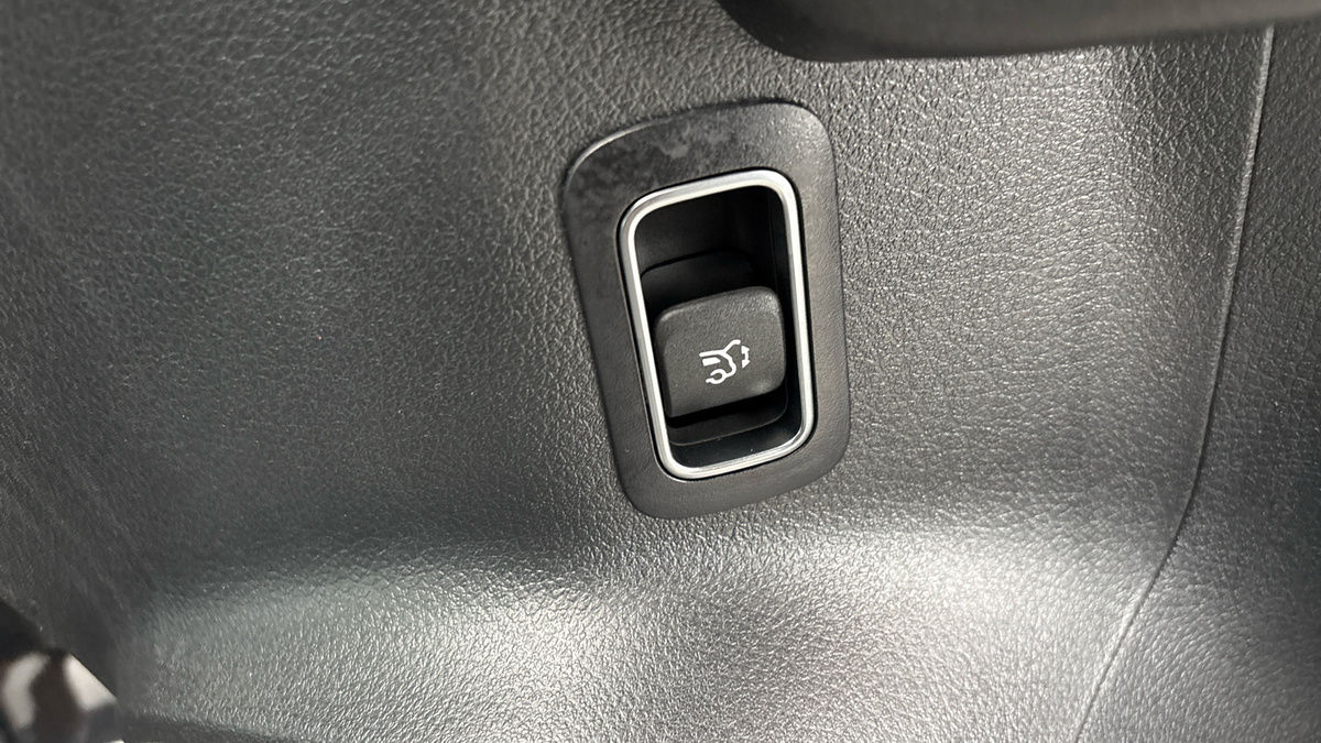 Mercedes-Benz GLB Image 31