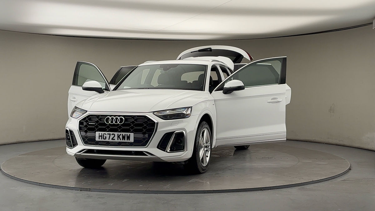 More views of Audi Q5