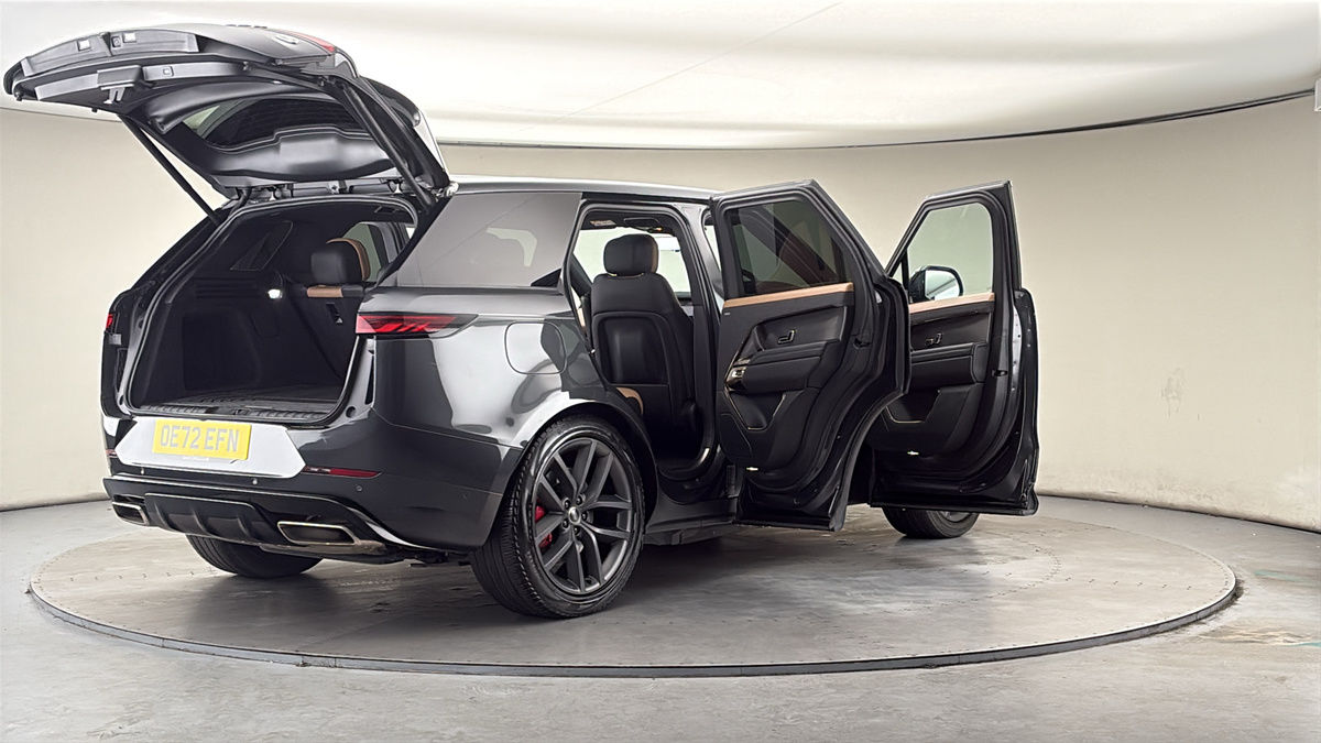 More views of Land Rover Range Rover Sport