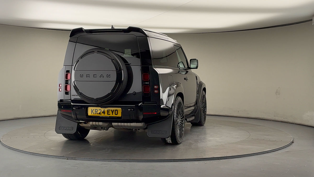 More views of Land Rover Defender 90