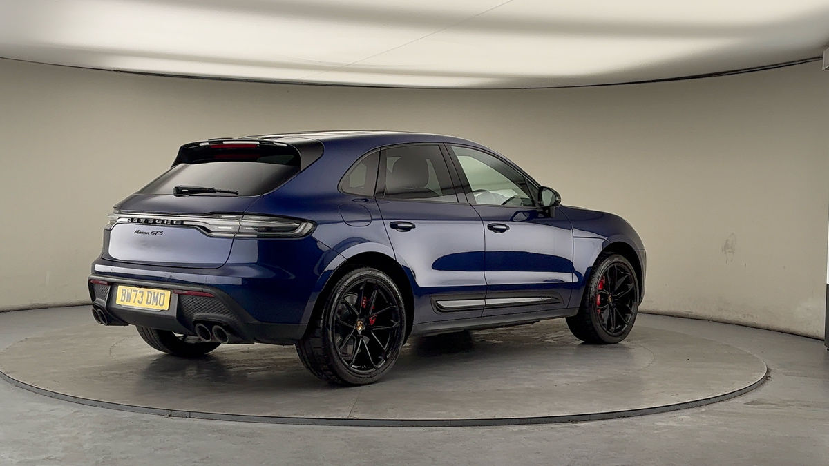 Porsche Macan Image 21