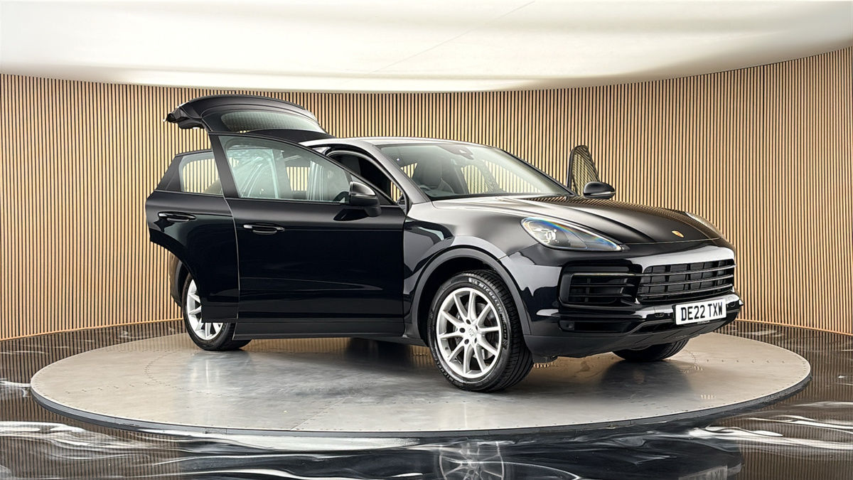 More views of Porsche Cayenne