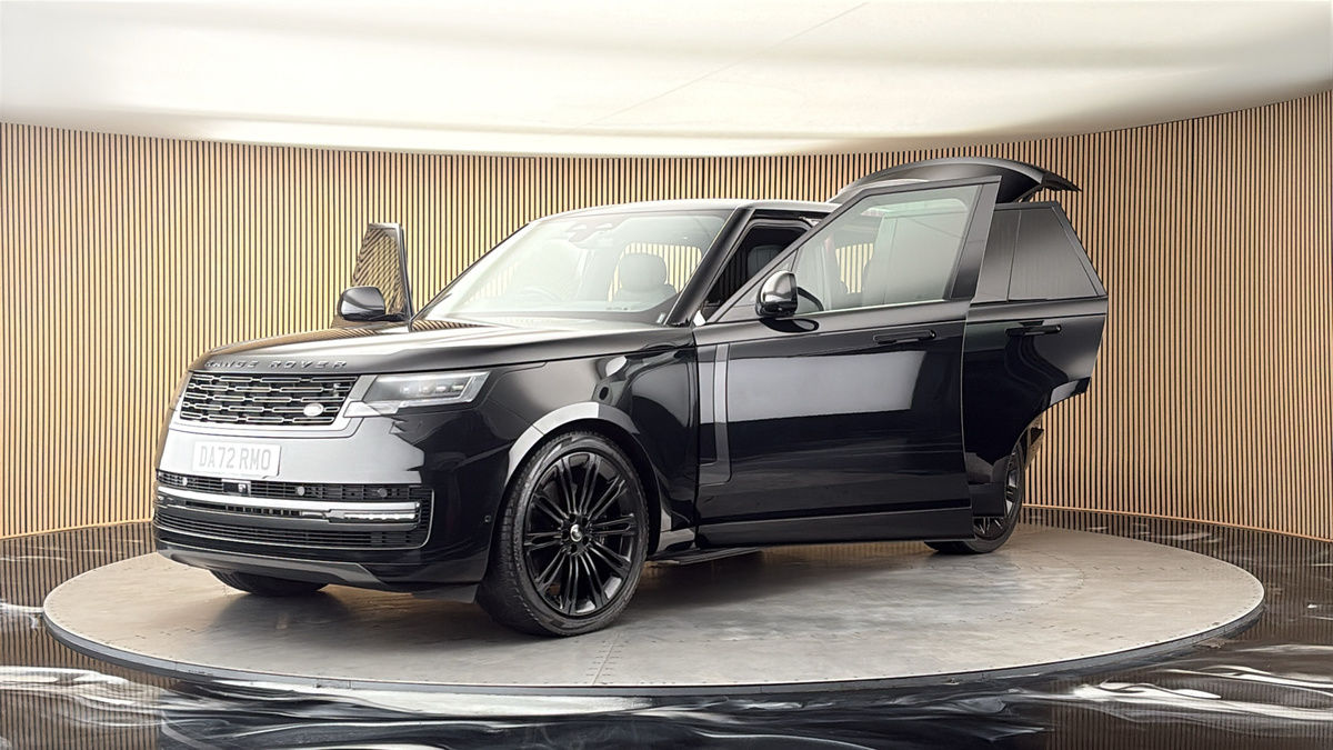 More views of Land Rover Range Rover