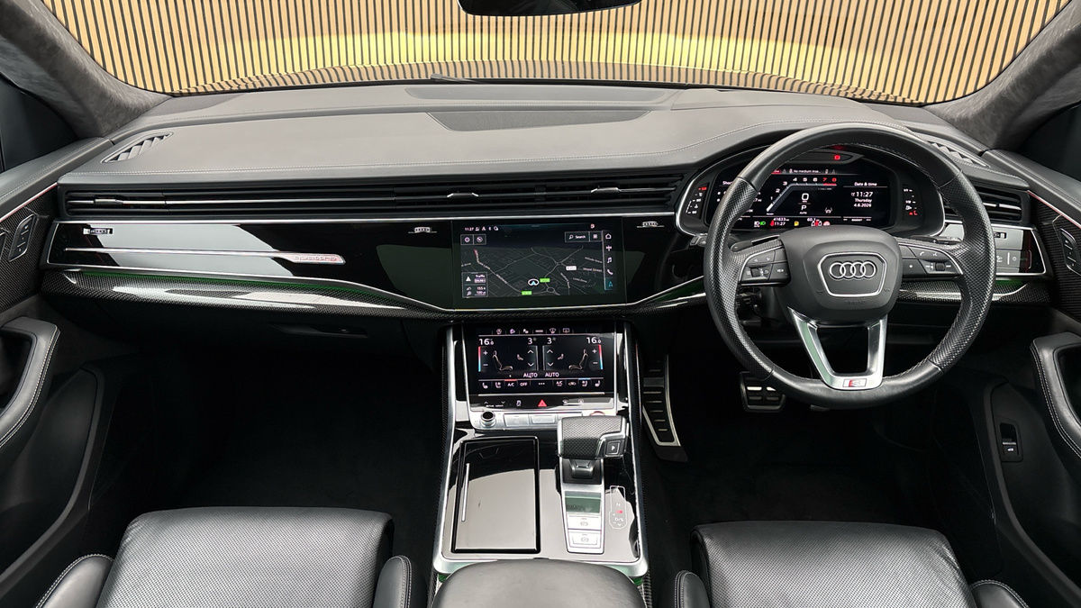 Audi SQ8 Image 12