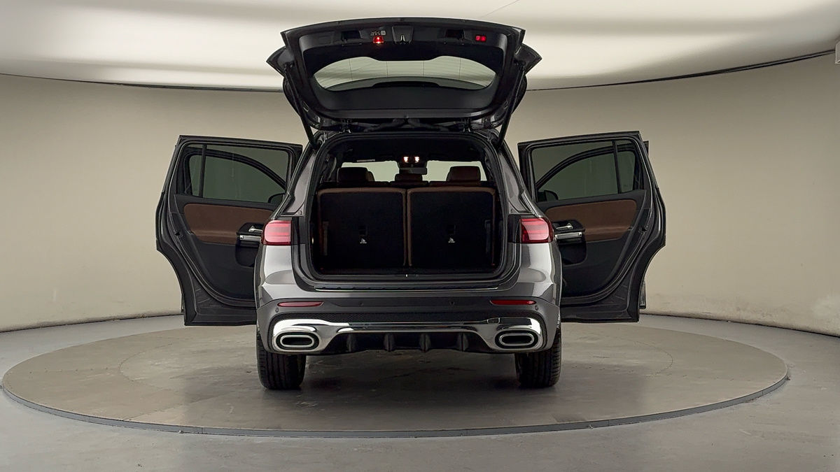 More views of Mercedes-Benz GLB