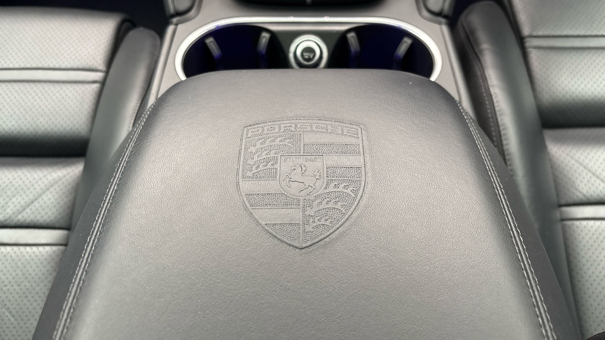Porsche Cayenne Image 38