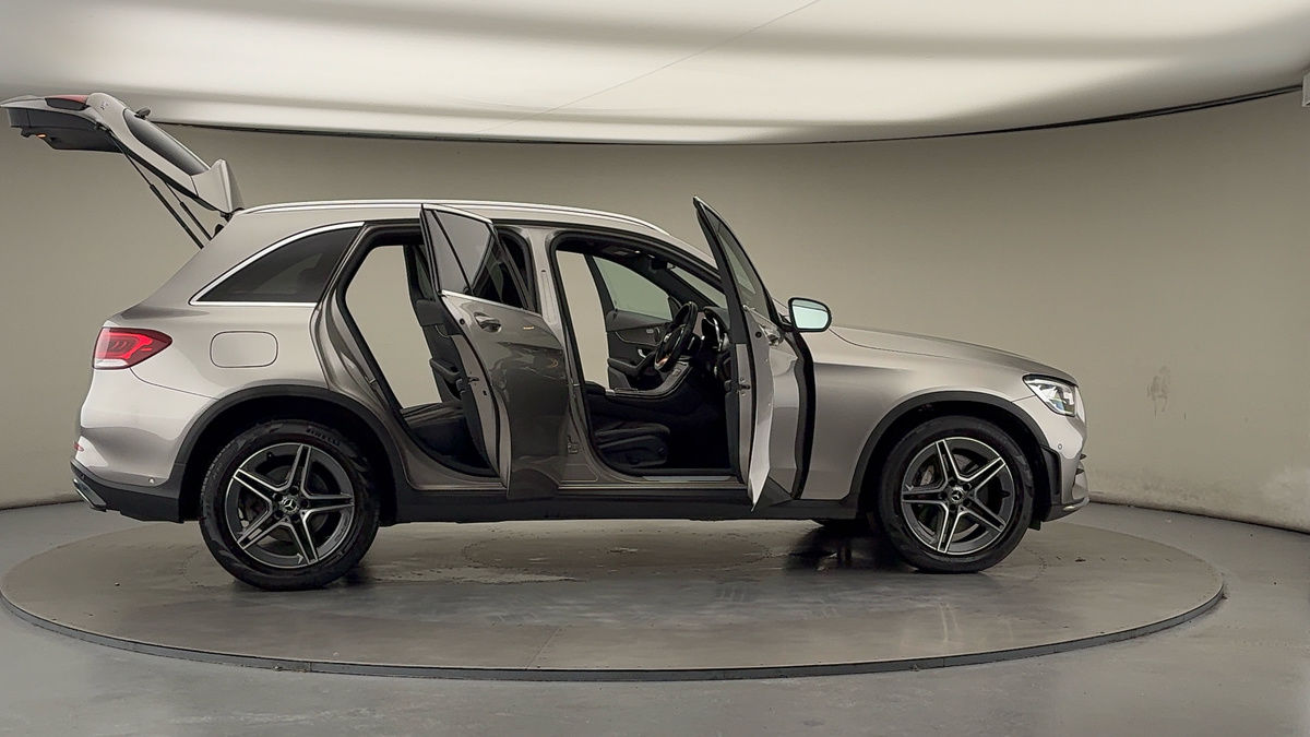 More views of Mercedes-Benz GLC