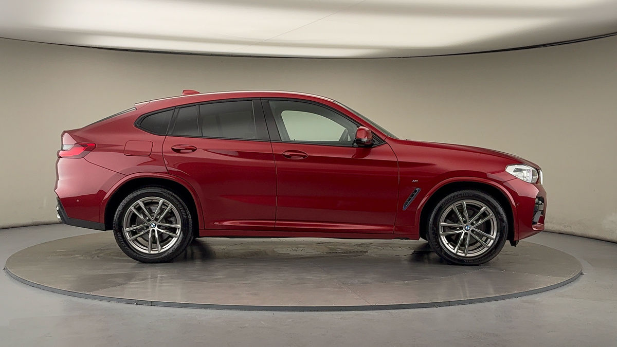BMW X4 Image 16