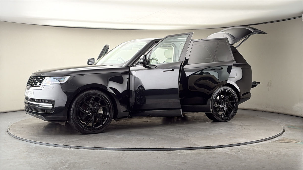 More views of Land Rover Range Rover