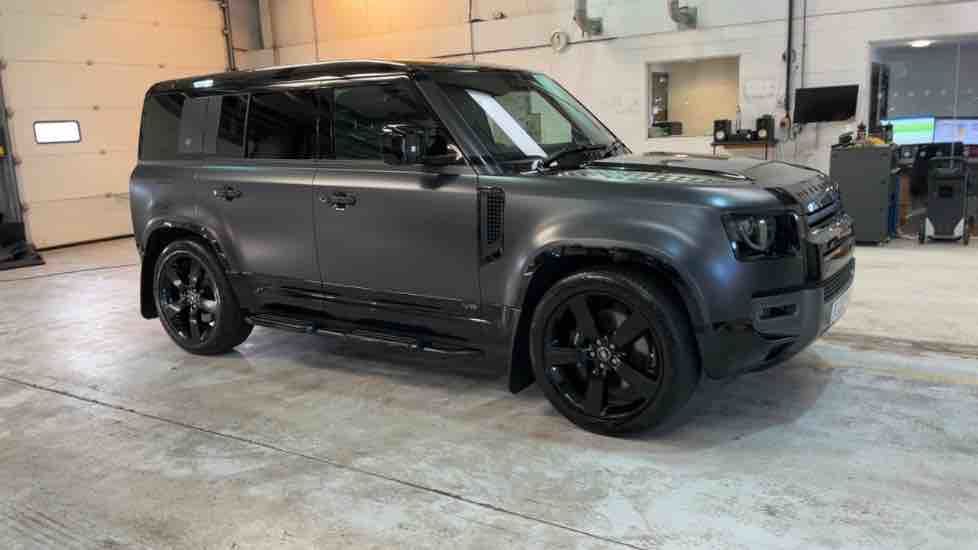 More views of Land Rover Defender 110