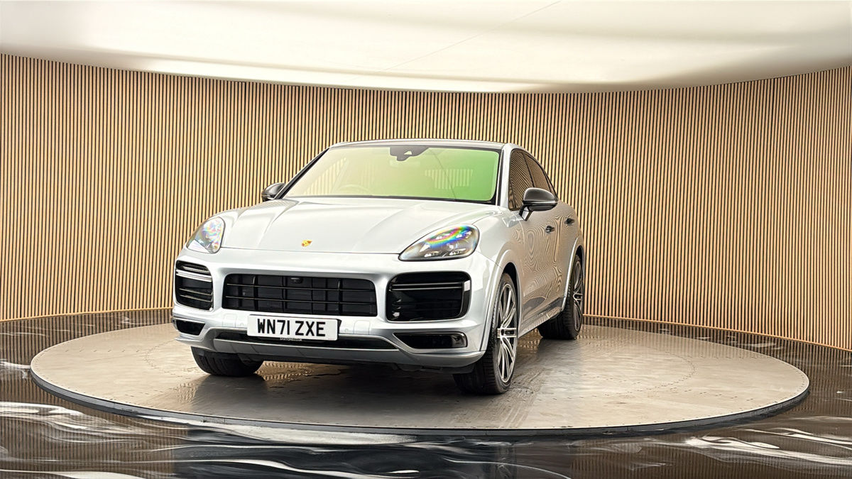 More views of Porsche Cayenne