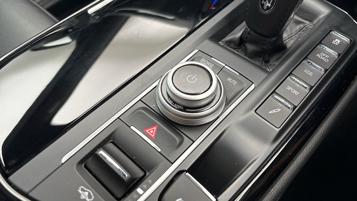 Maserati Levante Image 35