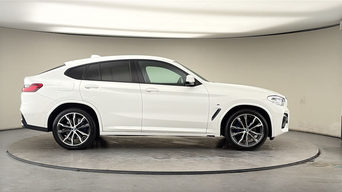 BMW X4 Image 16