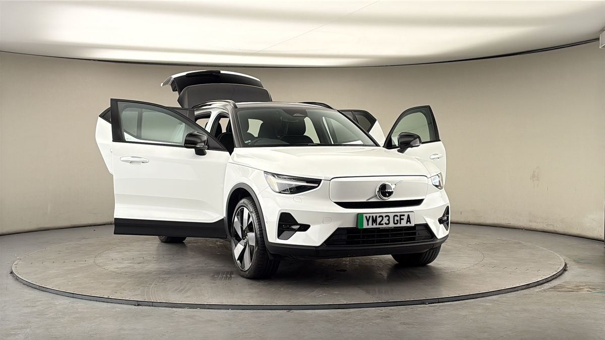 More views of Volvo XC40